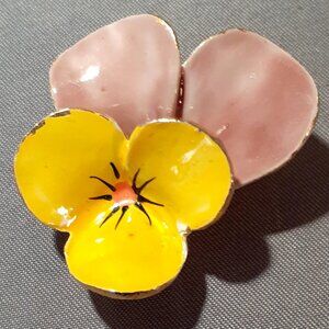 Vintage Pansy Pin